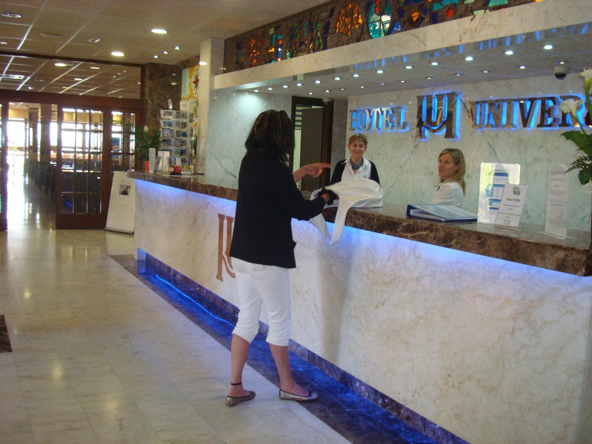 Hotel Univers Roses Zewnętrze zdjęcie