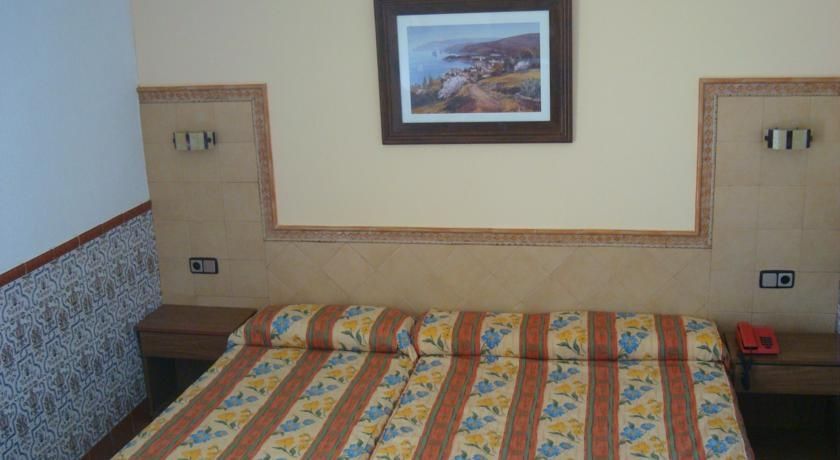 Hotel Univers Roses Zewnętrze zdjęcie