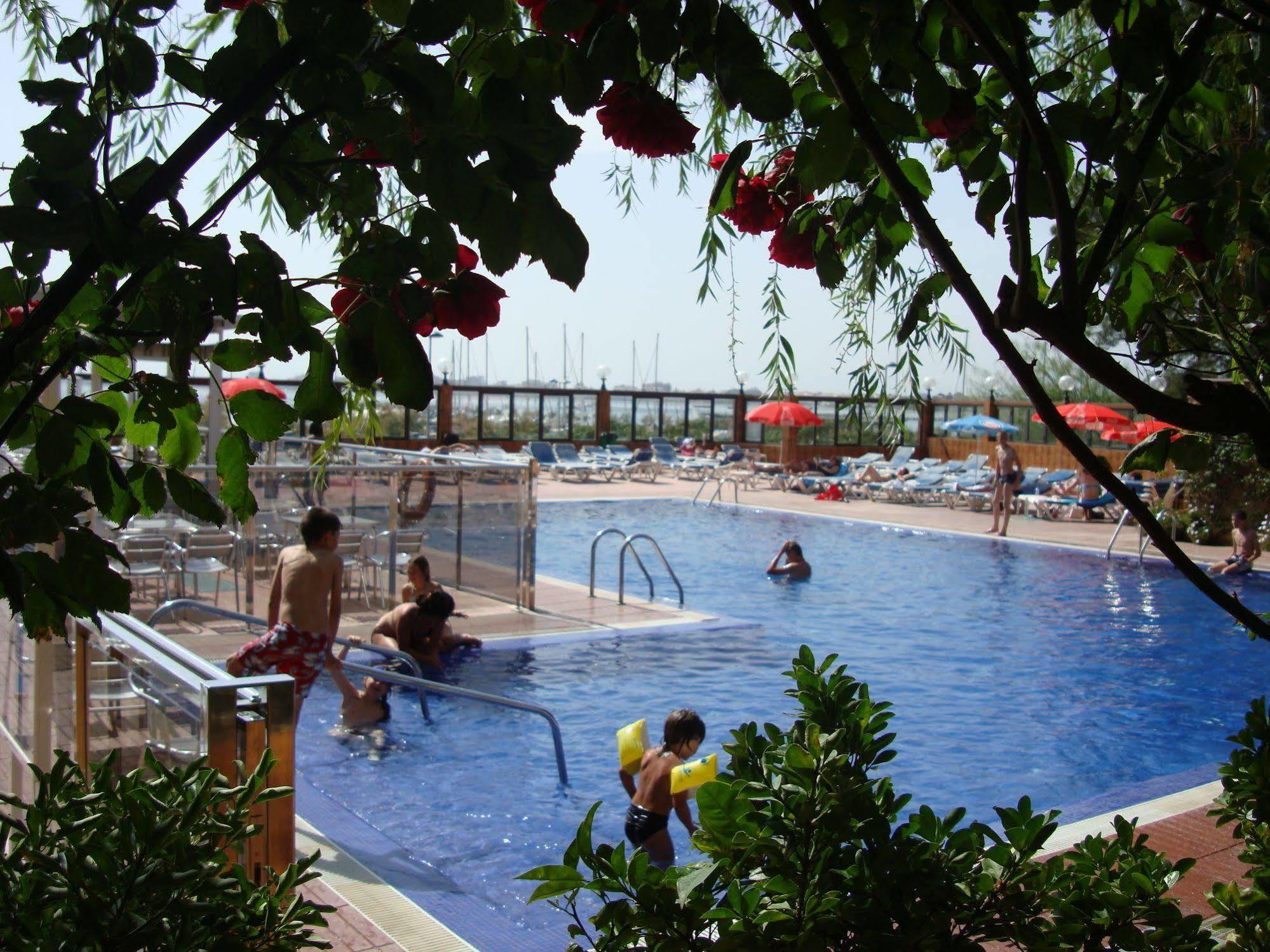 Hotel Univers Roses Zewnętrze zdjęcie